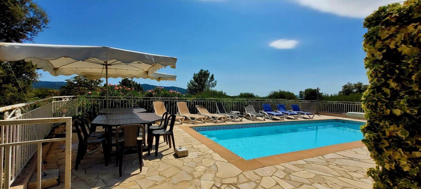 Au Petit Bonheur Villa Carnoules  Ngoại thất bức ảnh